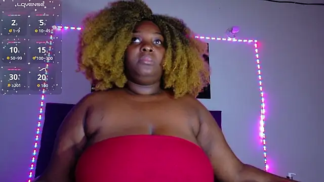 ebony NeighborMoans online show from 02/04/26, 03:12