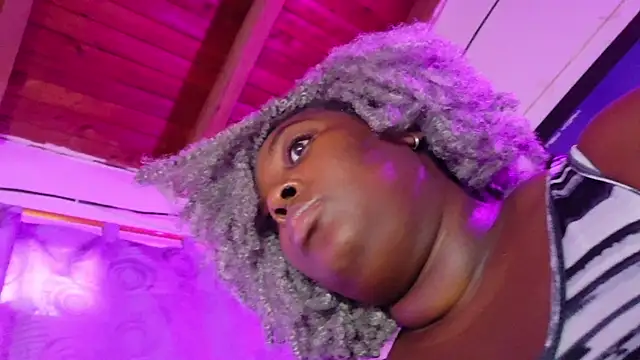 ebony NeighborMoans online show from 05/28/26, 11:29