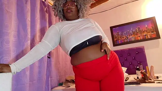 ebony NeighborMoans online show from 06/13/26, 02:53