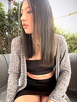 KloePink  online show from 09/17/25, 02:30