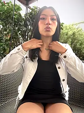 KloePink  online show from 09/29/25, 02:00