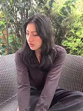 KloePink  online show from 10/07/25, 11:51