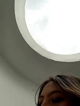 KloePink  online show from 11/26/25, 12:39