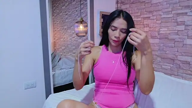 Martina thompson69 online show from 03/19/26, 03:49