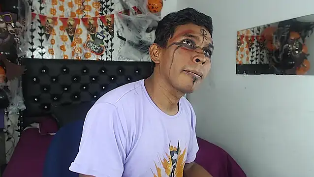 Snapshot of Adam_Morgan2 chatting on 10/22/25, 07:19 Adam Morgan2 online show from 10/22/25, 07:19