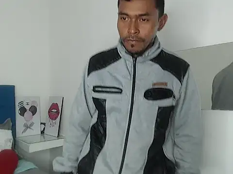 Snapshot of Adam_Morgan2 chatting on 11/18/25, 03:56 Adam Morgan2 online show from 11/18/25, 03:56