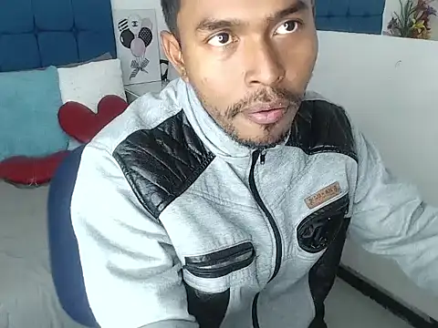 Snapshot of Adam_Morgan2 chatting on 11/21/25, 02:54 Adam Morgan2 online show from 11/21/25, 02:54