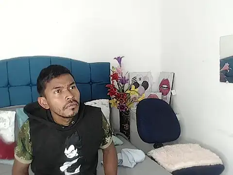 Snapshot of Adam_Morgan2 chatting on 11/26/25, 04:02 Adam Morgan2 online show from 11/26/25, 04:02