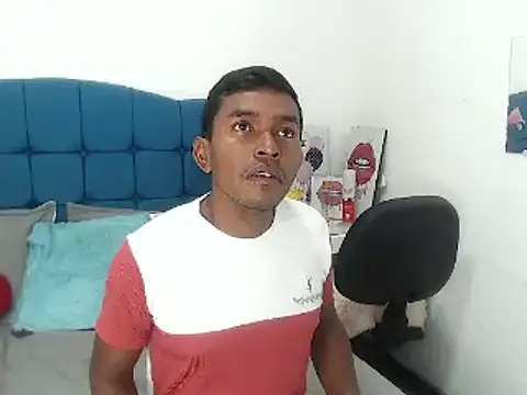 Snapshot of Adam_Morgan2 chatting on 11/29/25, 07:39 Adam Morgan2 online show from 11/29/25, 07:39