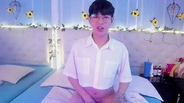 AleAurarashi online show from 11/05/25, 04:56