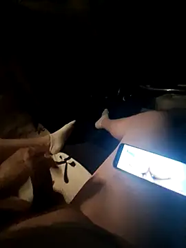 Snapshot of maciasgda chatting on 11/19/25, 04:29 maciasgda online show from 11/19/25, 04:29