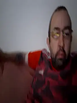 Snapshot of Bigahezlong chatting on 11/02/25, 01:30 Bigahezlong online show from 11/02/25, 01:30