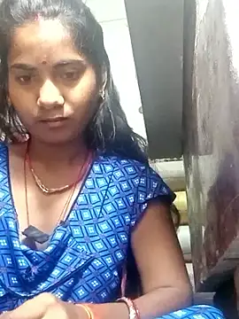Snapshot of Sapna-Yadav chatting on 09/23/25, 10:02 Sapna-Yadav online show from 09/23/25, 10:02