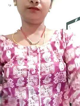 Snapshot of Sapna-Yadav chatting on 10/01/25, 09:59 Sapna-Yadav online show from 10/01/25, 09:59