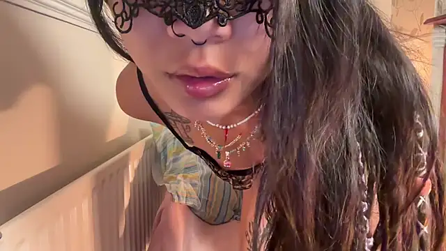Snapshot of PixieDaisyy chatting on 05/08/26, 04:18 PixieDaisyy online show from 05/08/26, 04:18