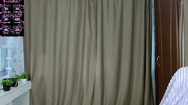 juicegirl3408 online show from 09/10/25, 09:53