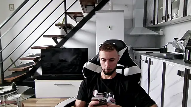 RyanStorm  online show from 10/04/25, 03:21