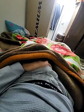 Snapshot of WelloffUpthrow chatting on 12/03/25, 11:58 WelloffUpthrow online show from 12/03/25, 11:58