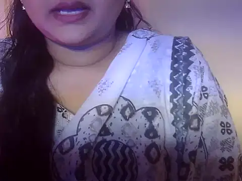Snapshot of Saniya_K chatting on 09/18/25, 04:47 Saniya K online show from 09/18/25, 04:47