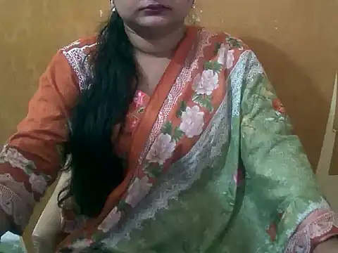 Snapshot of Saniya_K chatting on 09/20/25, 06:14 Saniya K online show from 09/20/25, 06:14