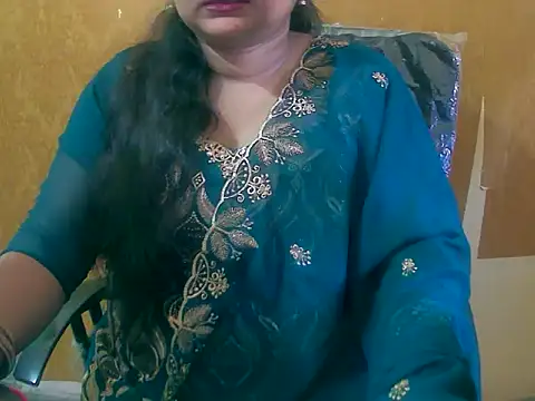 Snapshot of Saniya_K chatting on 09/29/25, 09:25 Saniya K online show from 09/29/25, 09:25