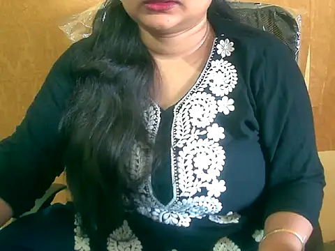 Snapshot of Saniya_K chatting on 10/01/25, 07:14 Saniya K online show from 10/01/25, 07:14