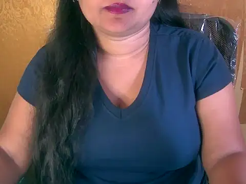 Snapshot of Saniya_K chatting on 10/18/25, 08:15 Saniya K online show from 10/18/25, 08:15