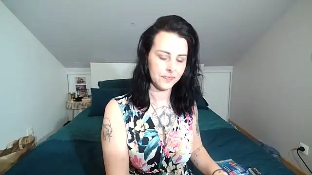 LadyNocturne online show from 03/19/26, 06:12