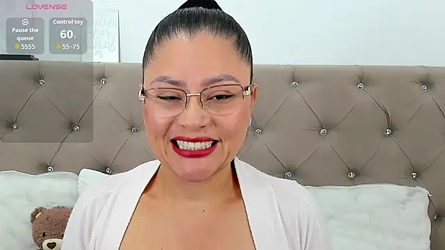 Isbettyche online show from 09/30/25, 12:54