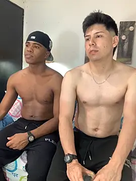 Snapshot of DEMOND_333 chatting on 11/07/25, 03:06 DEMOND 333 online show from 11/07/25, 03:06