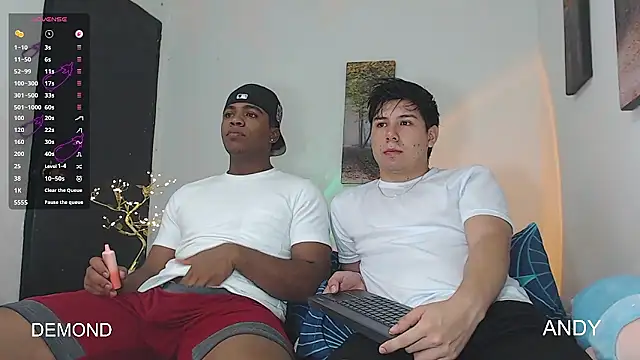 Snapshot of DEMOND_333 chatting on 01/15/26, 09:25 DEMOND 333 online show from 01/15/26, 09:25