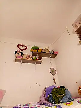 Snapshot of Liahdiaz_ chatting on 10/24/25, 07:38 Liahdiaz online show from 10/24/25, 07:38