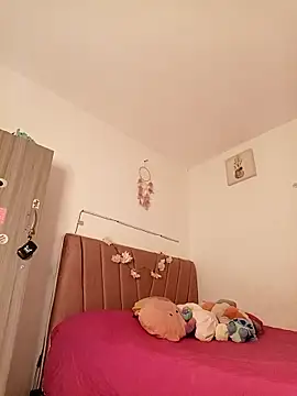 Liahdiaz  online show from 03/18/26, 04:21