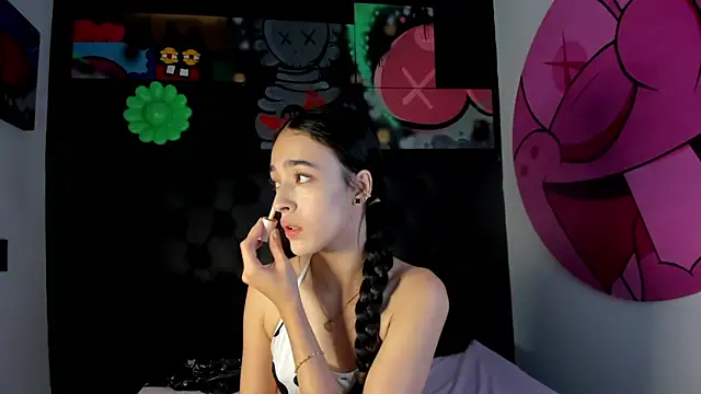 Snapshot of miIa_bratz chatting on 04/13/26, 08:47 miIa bratz online show from 04/13/26, 08:47