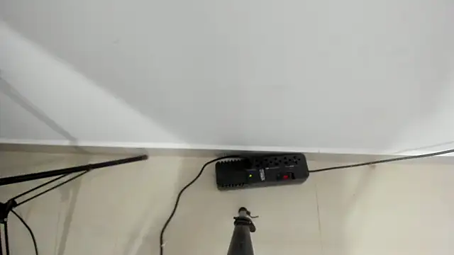 Rihanna hotx online show from 12/19/25, 03:02