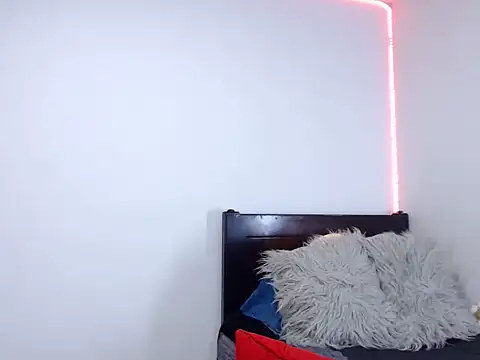 andrea de lucaa online show from 09/10/25, 03:17