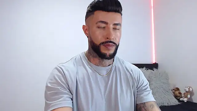 andrea de lucaa online show from 09/20/25, 03:18