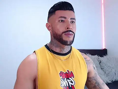 andrea de lucaa online show from 10/06/25, 01:25