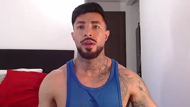 andrea de lucaa online show from 06/12/26, 03:49
