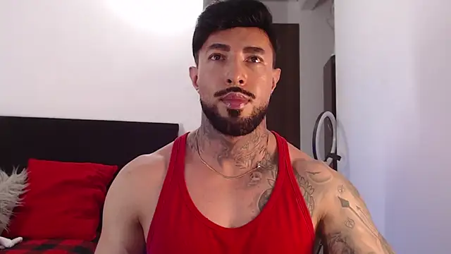 andrea de lucaa online show from 06/23/26, 03:48