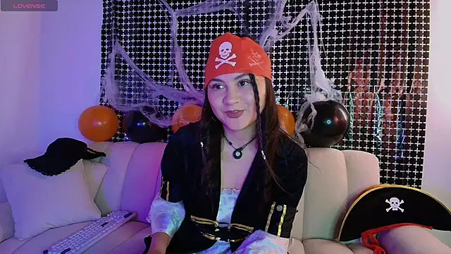 sofi sweet 7 online show from 10/31/25, 04:19