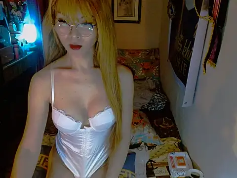 Snapshot of Tsyummydickx chatting on 07/11/26, 01:30 Tsyummydickx online show from 07/11/26, 01:30