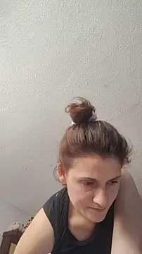 Snapshot of lindasyt chatting on 12/19/25, 05:31 lindasyt online show from 12/19/25, 05:31