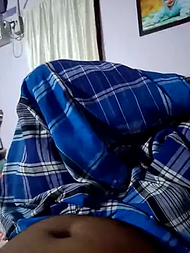 Snapshot of maddy3108 chatting on 09/08/25, 04:06 maddy3108 online show from 09/08/25, 04:06