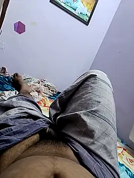 Snapshot of maddy3108 chatting on 09/14/25, 04:55 maddy3108 online show from 09/14/25, 04:55