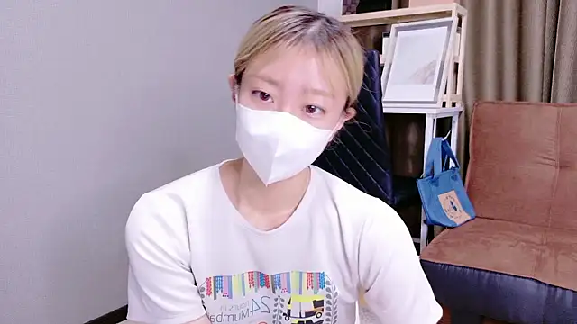 Snapshot of Nana__ch chatting on 10/15/25, 03:39 Nana  ch online show from 10/15/25, 03:39