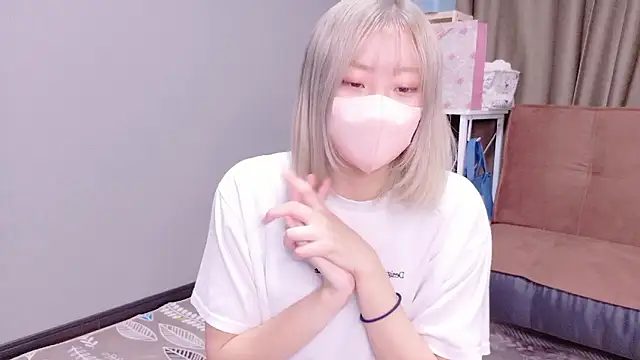 Snapshot of Nana__ch chatting on 11/05/25, 05:07 Nana ch online show from 11/05/25, 05:07