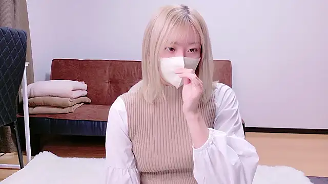 Snapshot of Nana__ch chatting on 11/19/25, 06:35 Nana ch online show from 11/19/25, 06:35