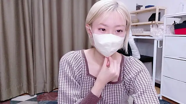 Snapshot of Nana__ch chatting on 02/19/26, 08:16 Nana ch online show from 02/19/26, 08:16