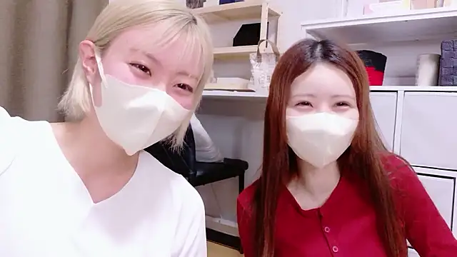 Snapshot of Nana__ch chatting on 02/27/26, 11:43 Nana ch online show from 02/27/26, 11:43